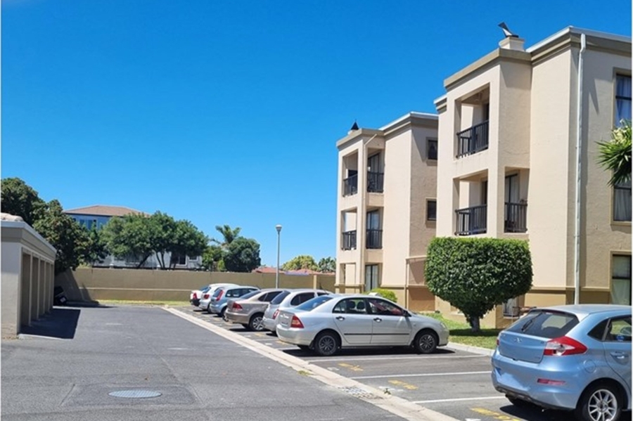 To Let 3 Bedroom Property for Rent in Parklands Western Cape